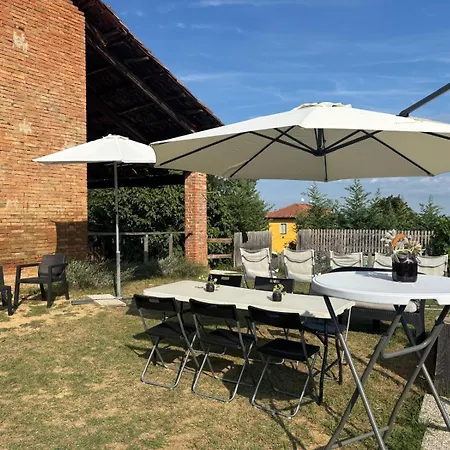 Vakantiehuis Cascina Teresina Monferrato Piscina